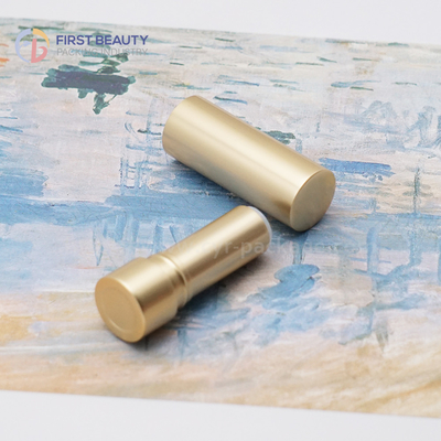 Tabung lipstik dengan permukaan semprot aluminium dan warna